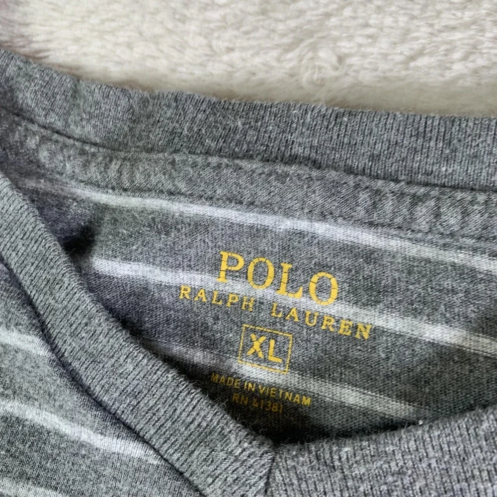 Polo Ralph Lauren Shirt Mens XL Gray White Striped Cotton Tee Casual‎ Crewneck